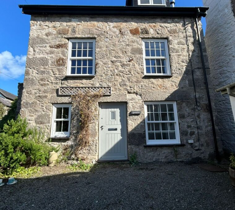 Timber Alternative Sliding Sash Windows (uPVC)